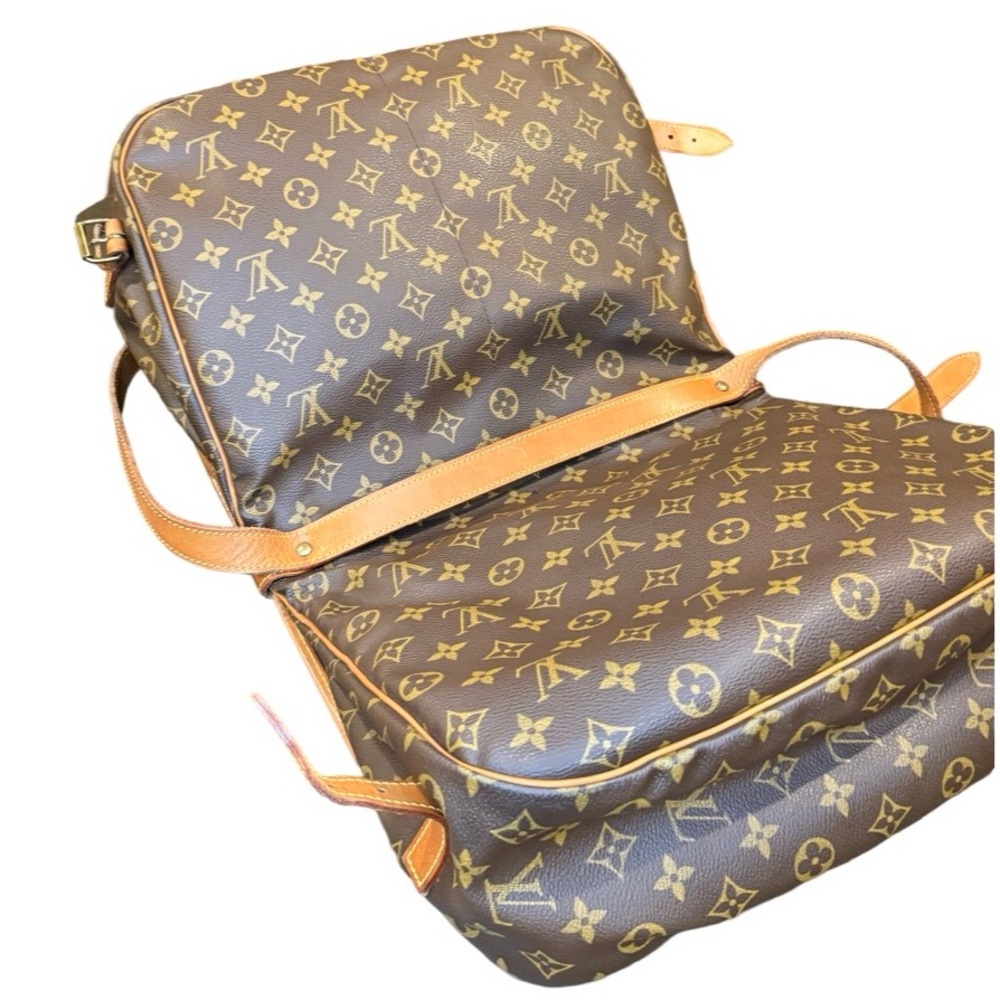 Louis Vuitton Saumur Monogram Crossbody Messenger Bag Vintage Authentic - Picture 3 of 9